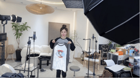 抖音70多万粉丝女主播背后的金融所能