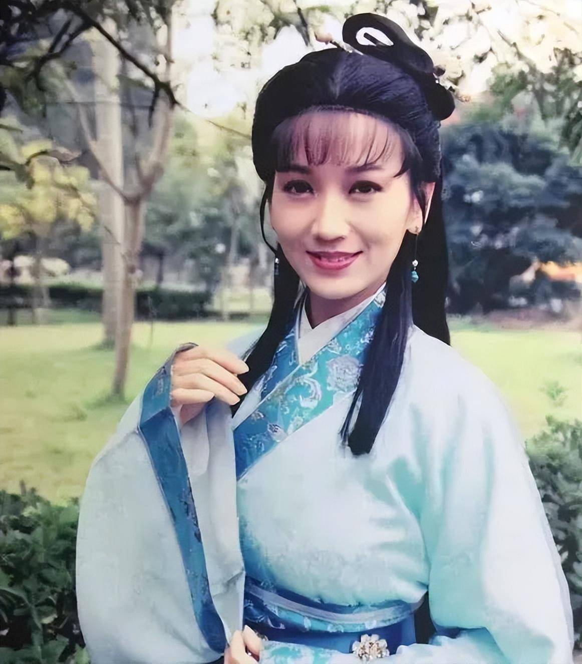 是谁在岸边前千年等一回,才等到了如此风情万种的赵雅芝.