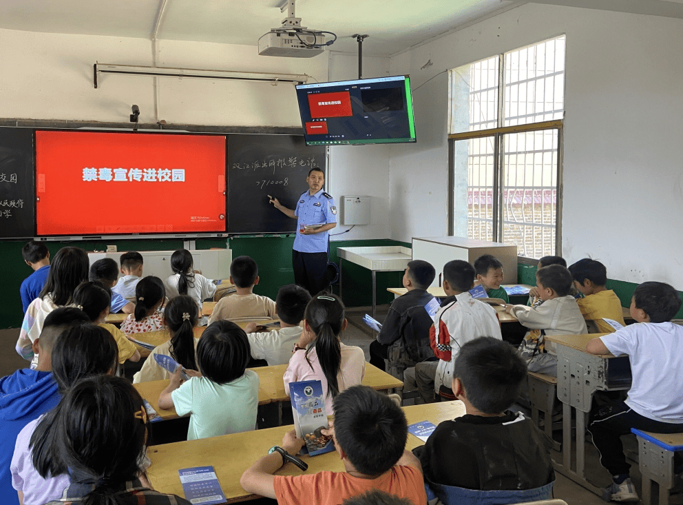 中国新闻周刊🌸2024今晚澳门开特马🌸|首体院运动科学与健康学院开展关爱残疾人志愿服务活动  第1张