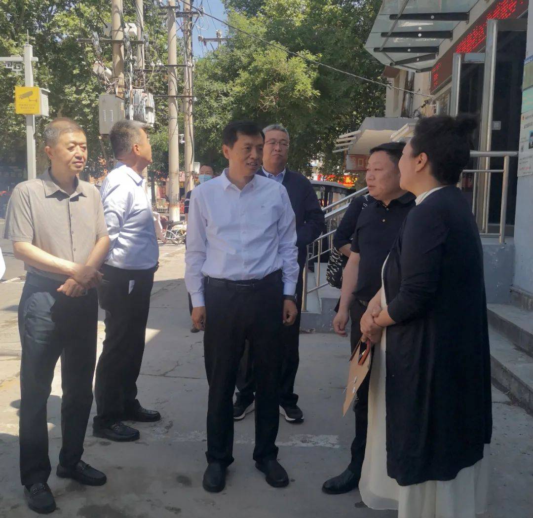 市人大常委会赴北关区开展"积极应对人口老龄化,加快发展养老服务"