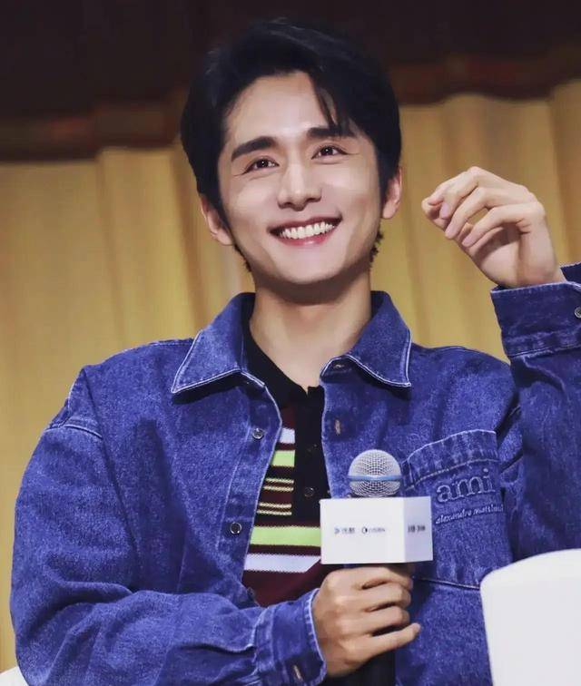 事实证明,28岁的张新成已经走上了另一条大道