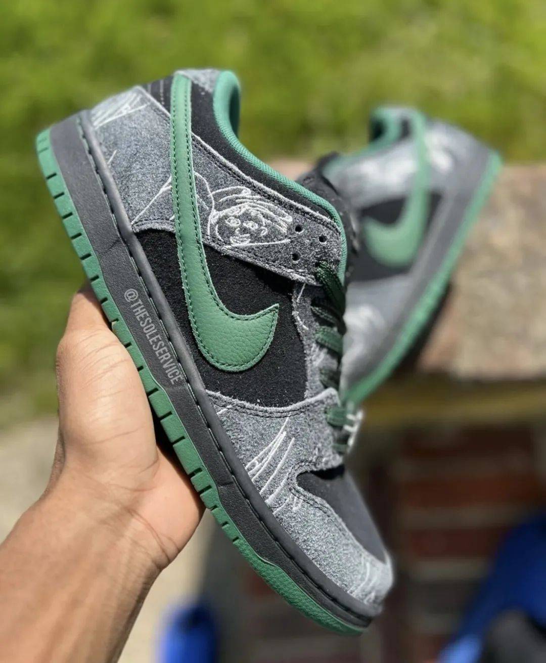 又一双「联名 dunk sb」亮相!这涂鸦太狂了!