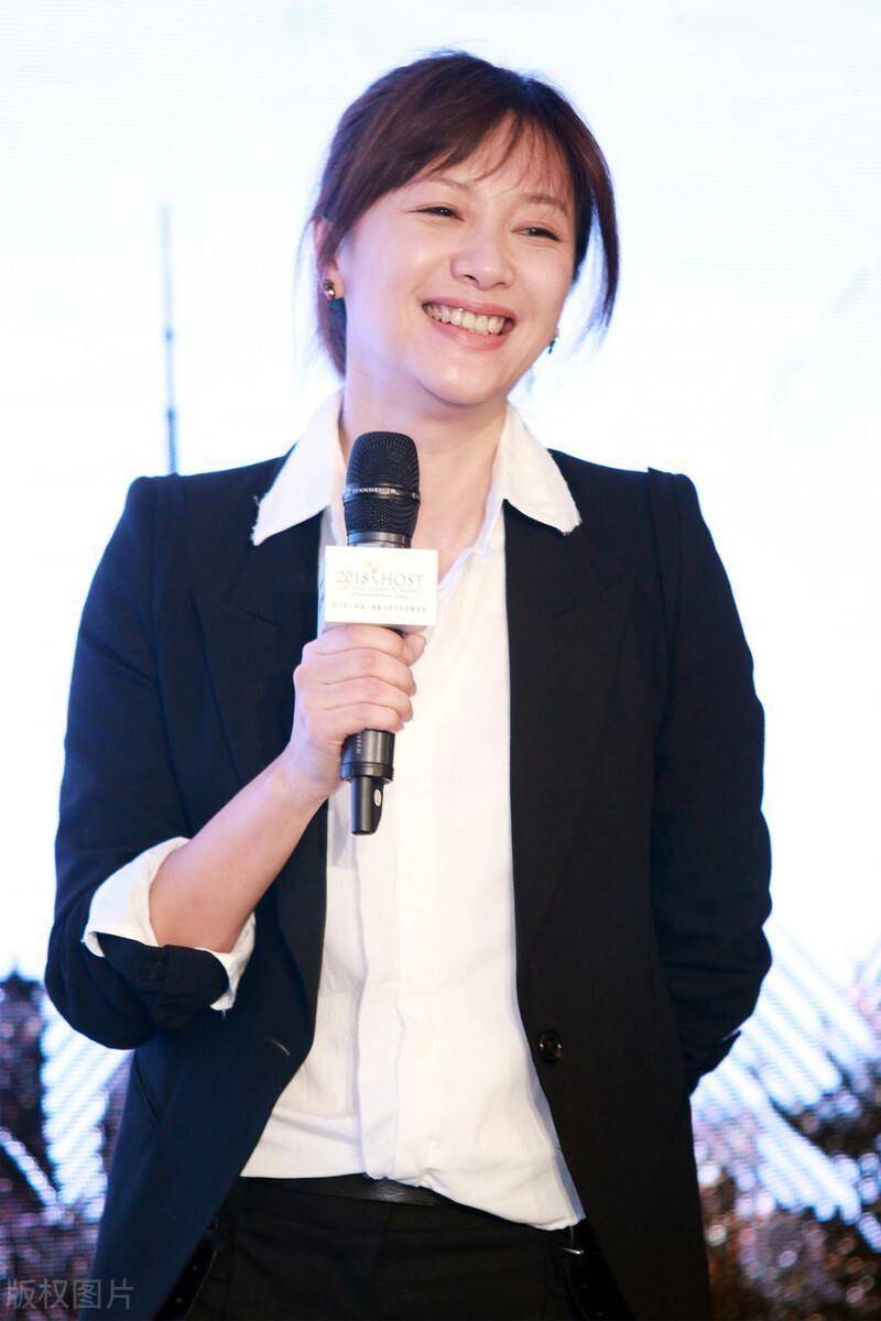 徐静蕾,魅力尤物,她真的很有韵味