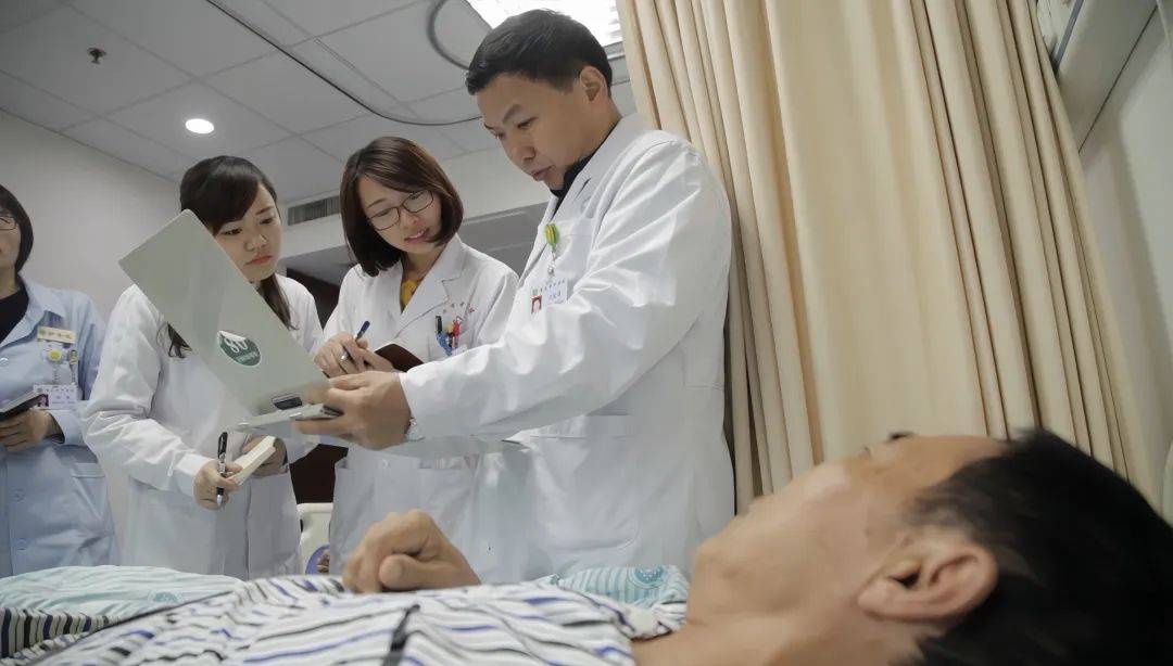 【对话名医大师】重庆中医药学院附属第一医院皮肤科