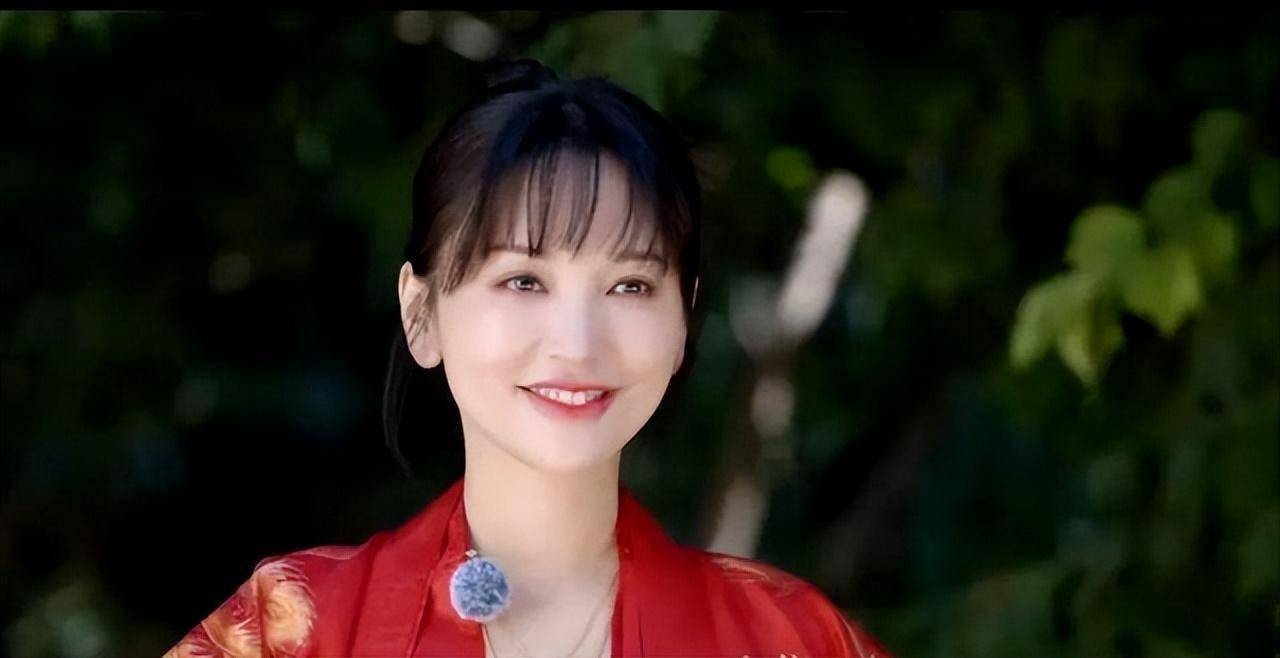 郝蕾的担心是对的,可惜金莎听不进去,走到今天这步令人惋惜