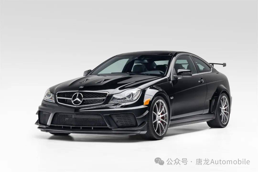 2009款梅赛德斯-奔驰sl65 amg黑系列这辆2009款梅赛德斯-奔驰sl65 amg