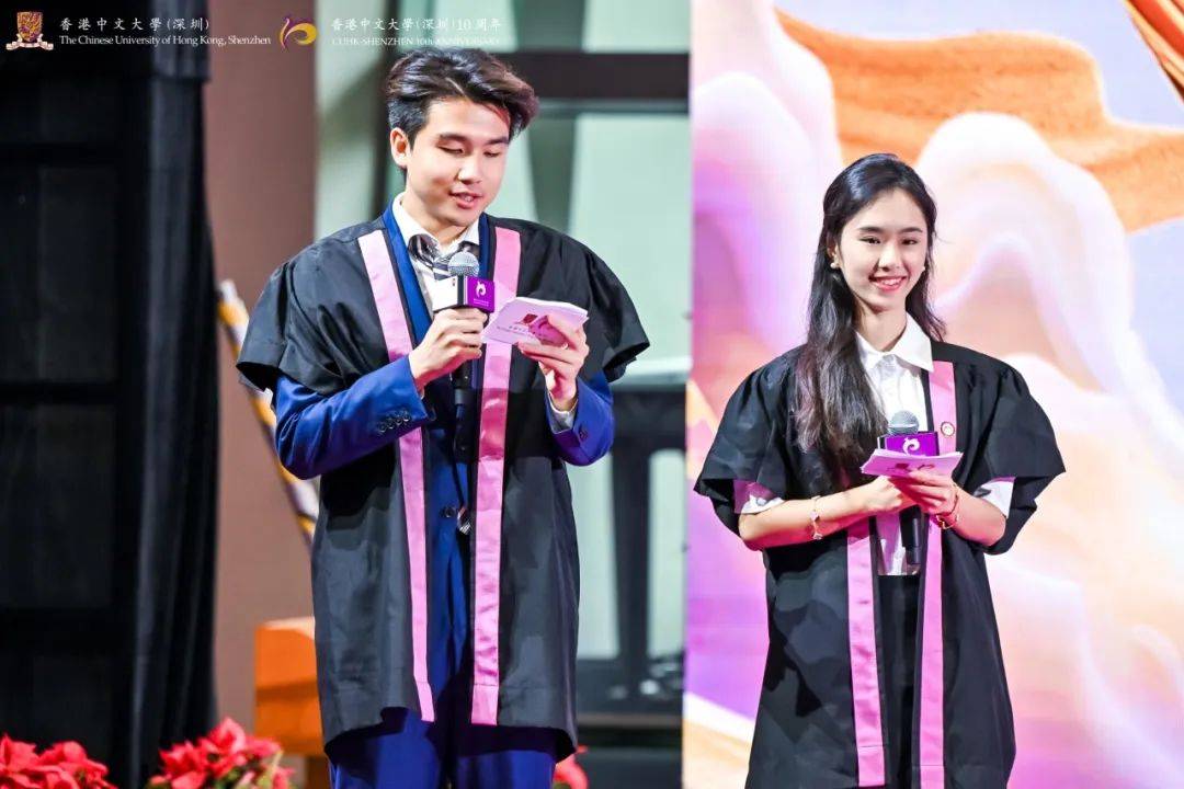 逸夫书院的大三学生朱子锐(左)和经管学院,道扬书院的大二学生林采薇