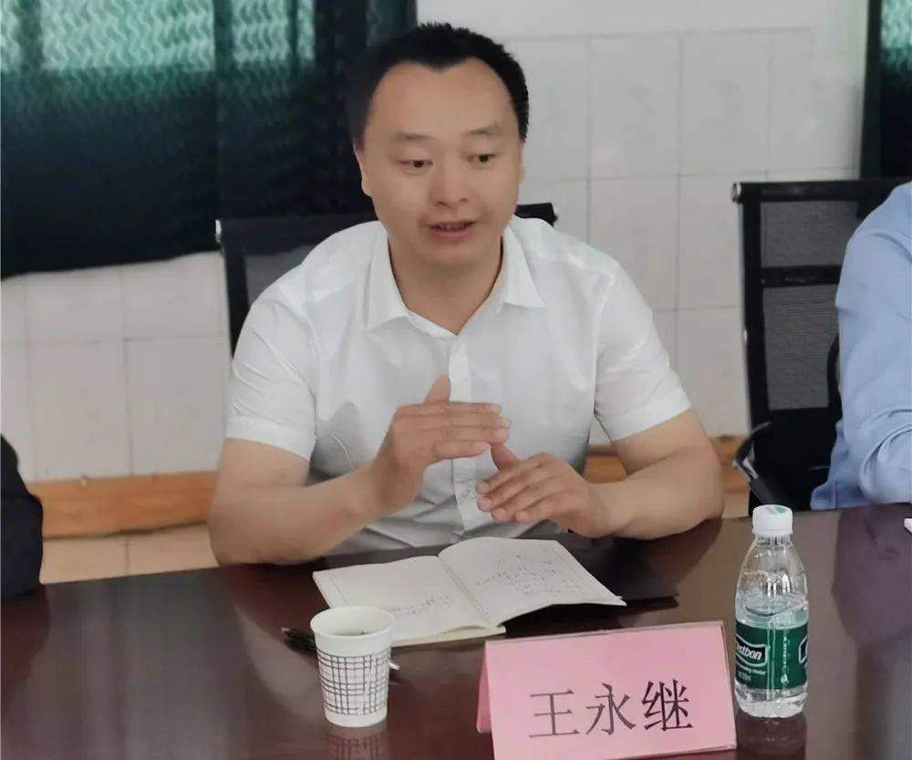 城乡携手共成长——通川区八小赴万源茶垭学校和石岗小学开展托底性