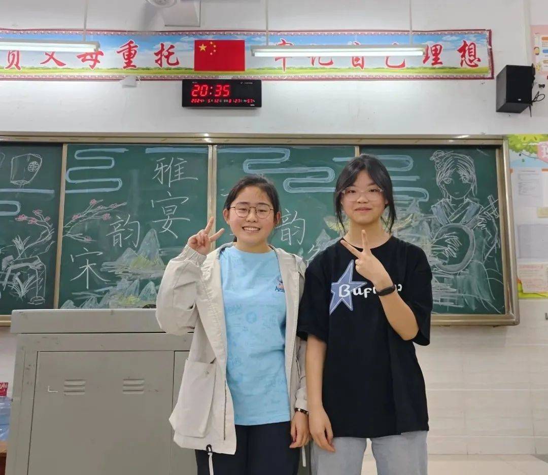 古韵今声 青春绽放│恩施市第一中学高一年级语文组开展"古诗文诵·唱
