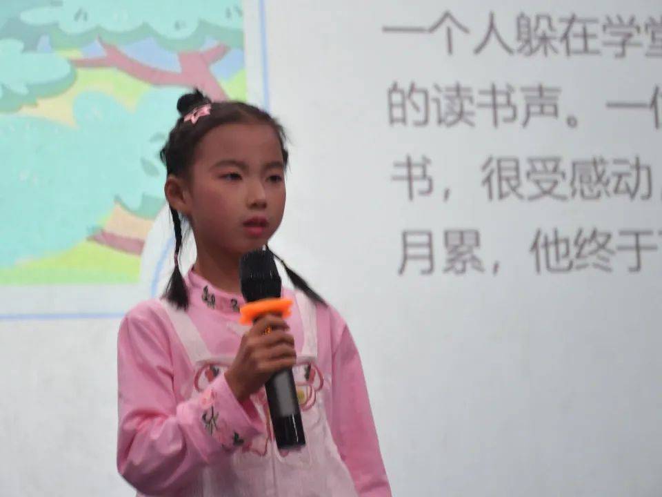 讲历史故事品人物魅力十三届书香节系列活动之一,二年级讲故事比赛
