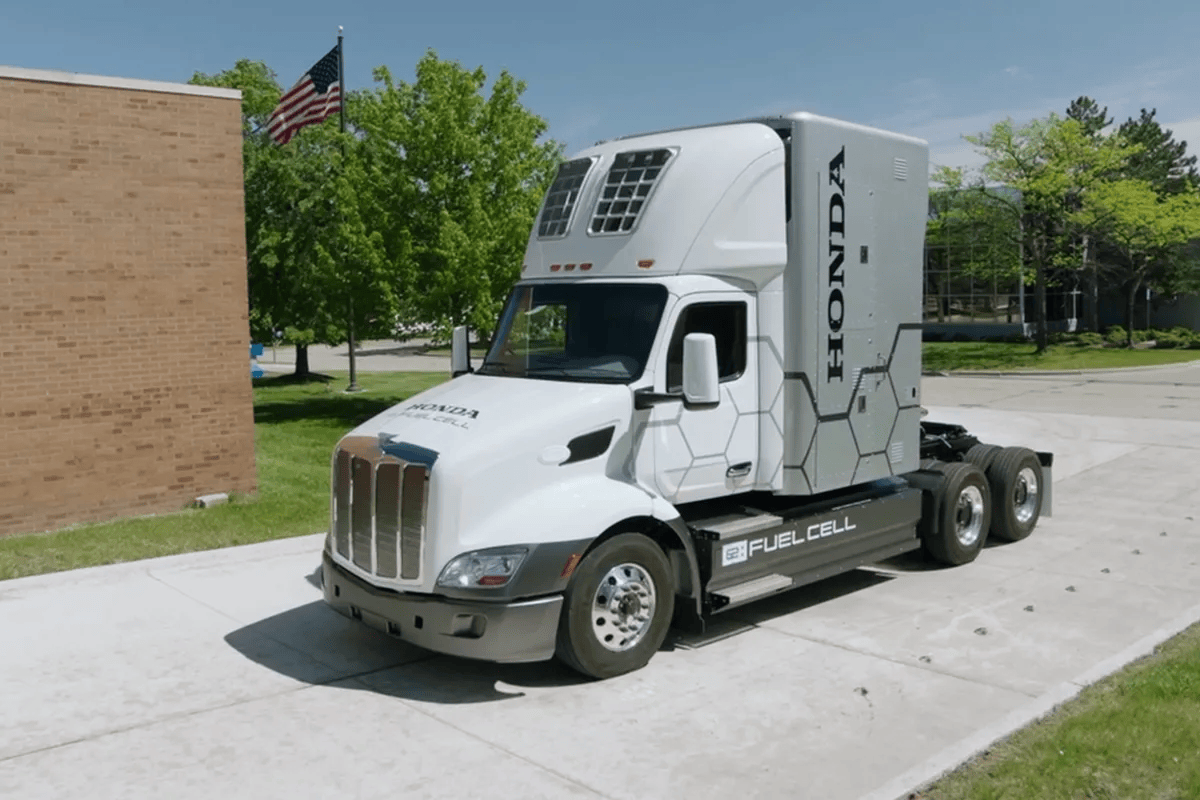 本田推出氢动力 class 8 燃料电池半卡车概念