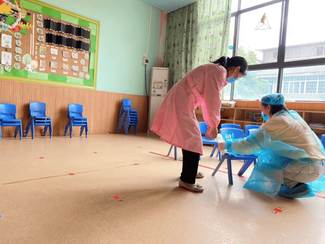 "食"战演练,安全"童"行---衡山县星源幼儿园食品安全事故应急处置演练