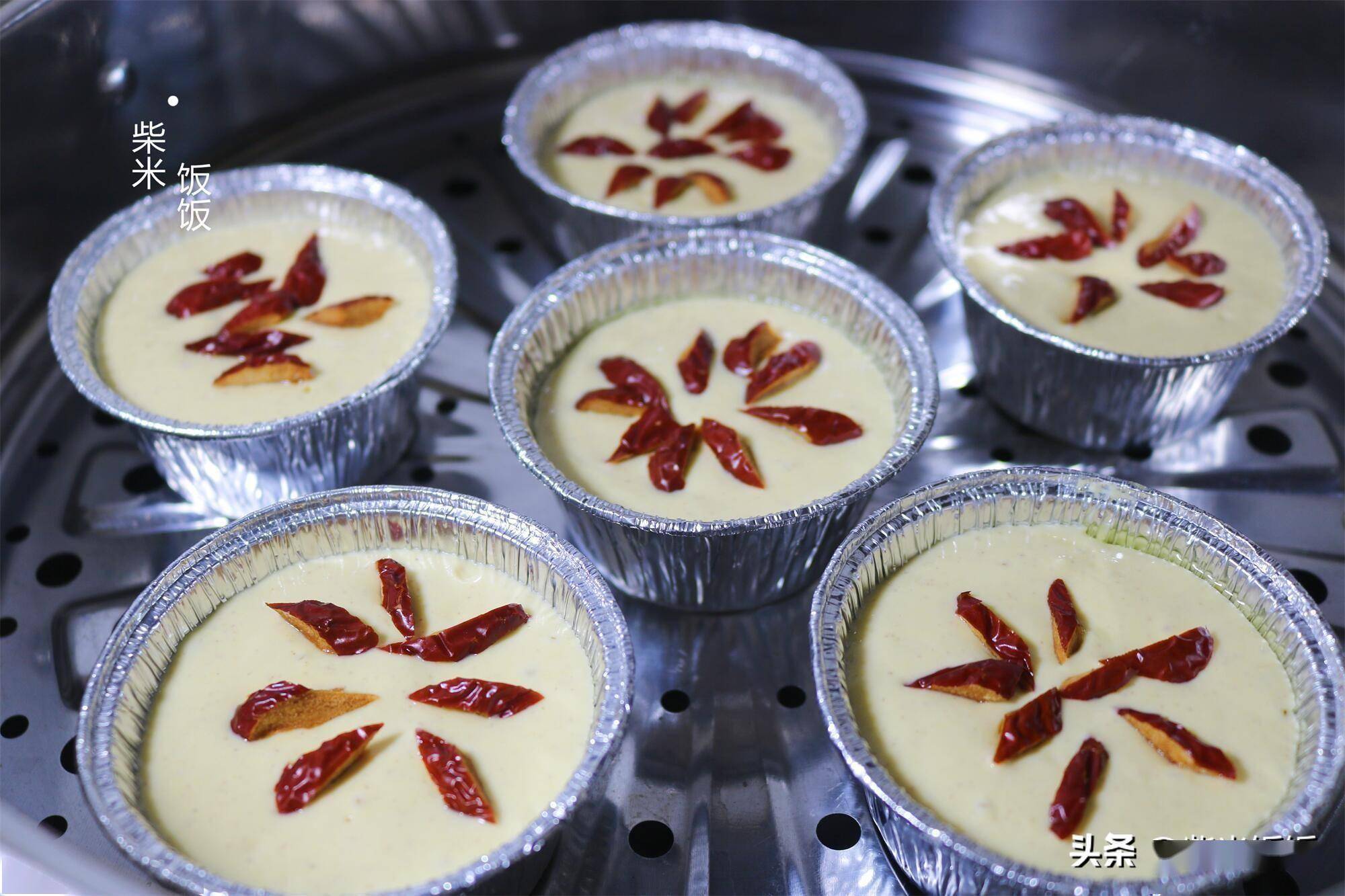 蒸一蒸,香软筋道,营养低脂不长胖,夏天吃正合适_小米_发糕_清水