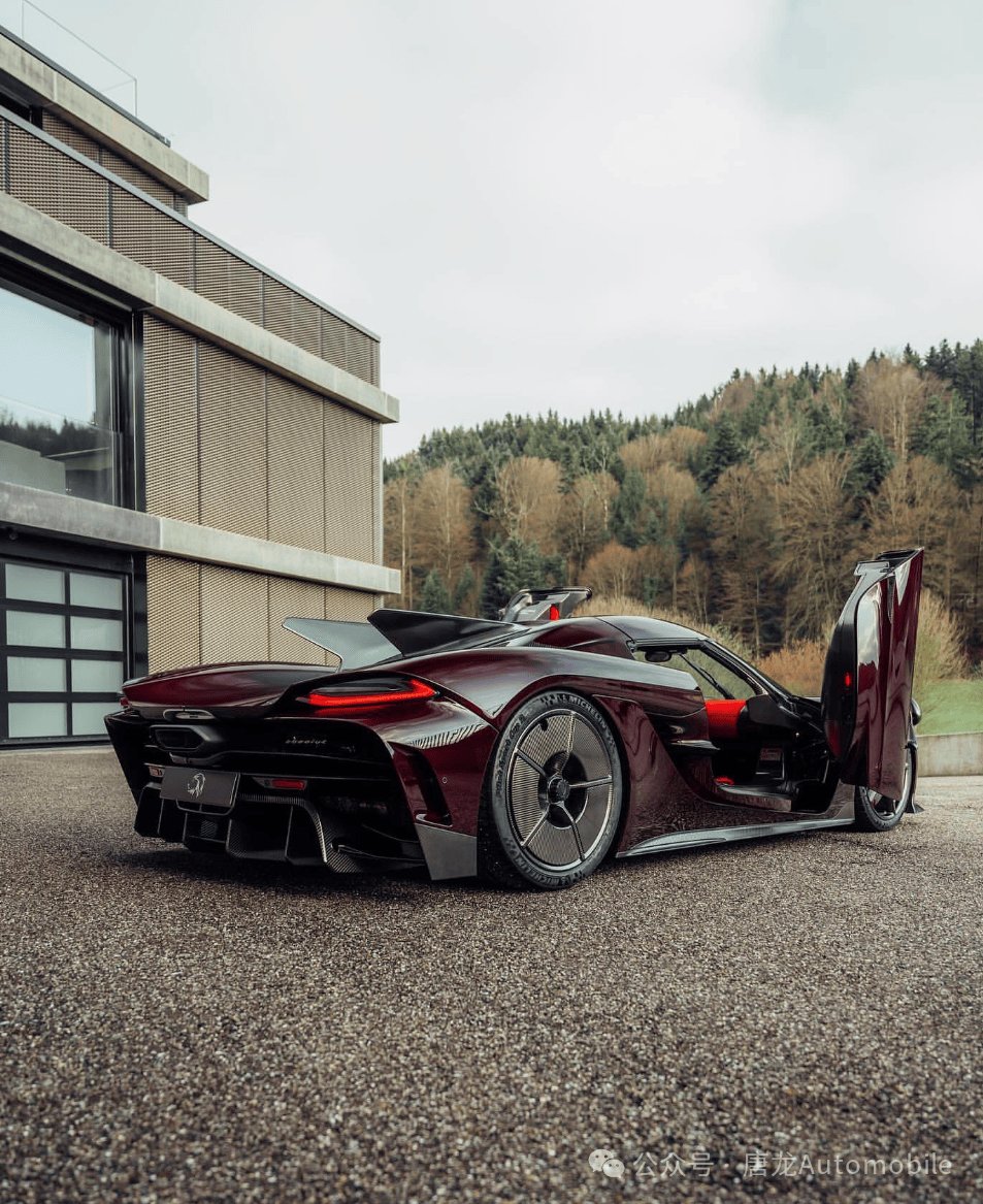 【名车鉴赏】koenigsegg jesko absolut:红色碳纤维之美