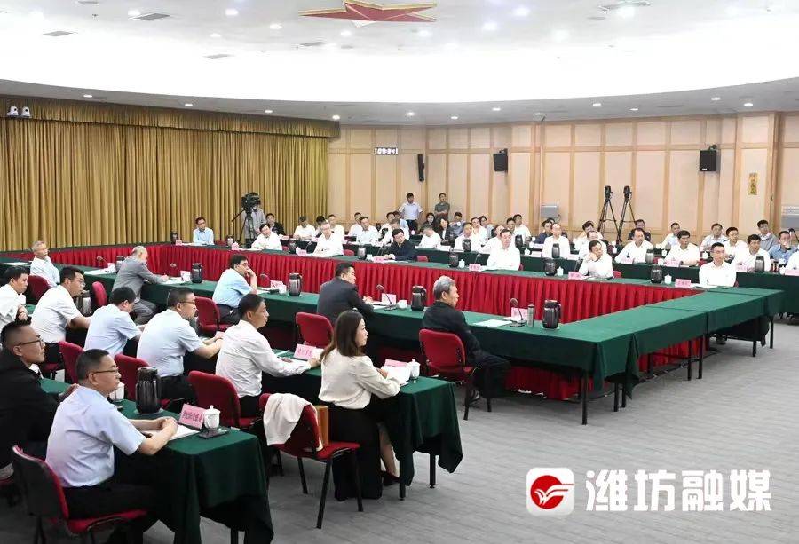 员陈宁,山东大学经济研究院讲席教授,山东发展研究院常务副院长黄少安