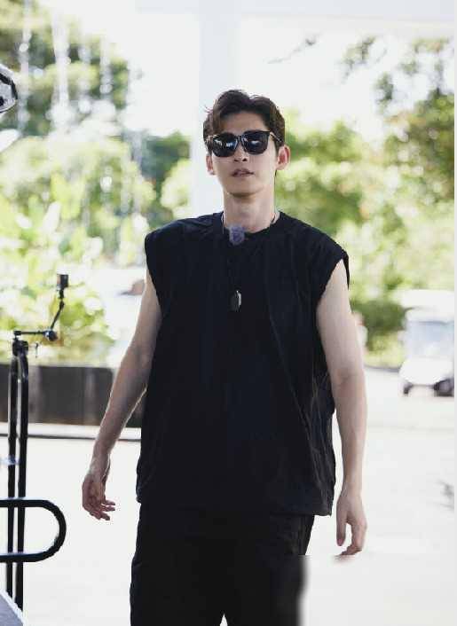 分手7年后,再看张翰境遇,才懂他和古力娜扎本就不是"一路人"