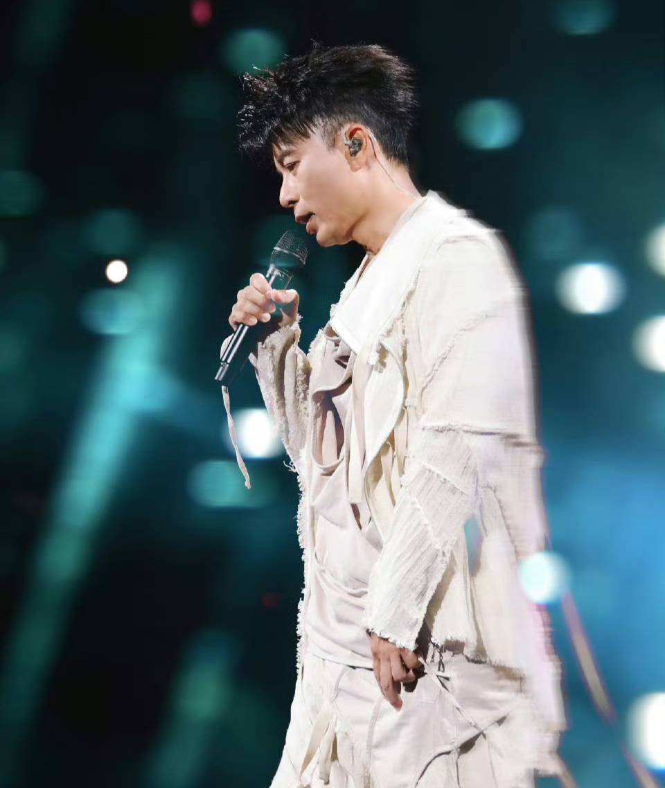 网传《披荆斩棘的哥哥4》阵容,32名哥哥,李佳琦勇闯内娱