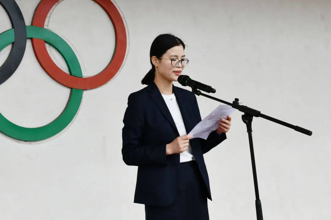 中学部第十三周国旗下讲话——张文清老师《塑退绿进 青春先行》_塑料_回收_影响