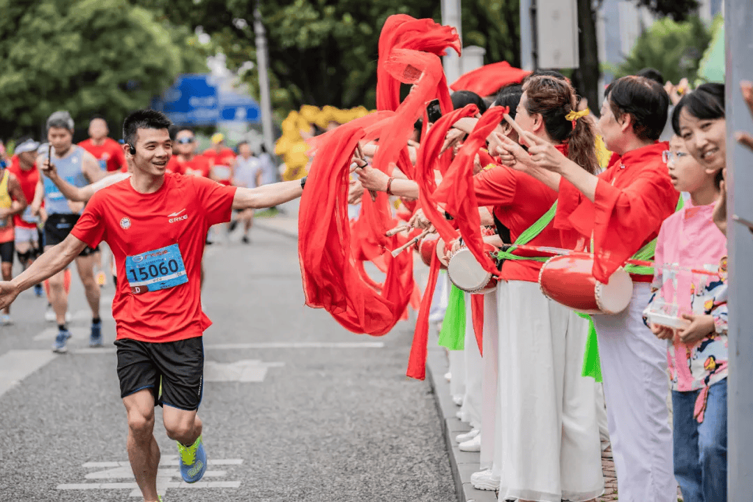 贵阳马拉松直通名额获奖名单_赛事_火箭_体育