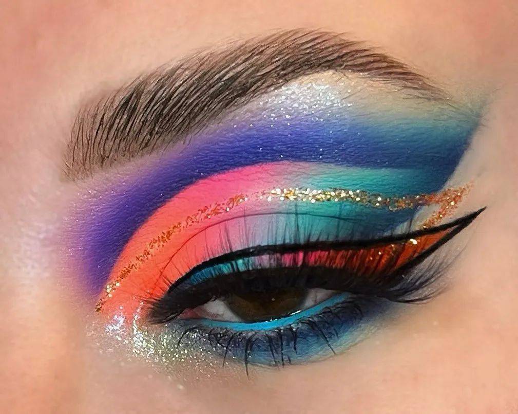 收藏|鲜艳的创意眼妆集锦