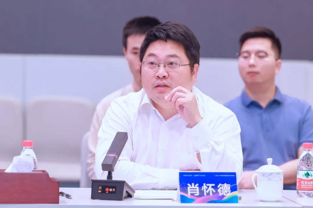 文产融合新篇章:共话文博会20周年大芬美术产业发展未来图景