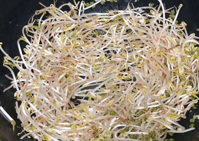 常吃这菜,一块钱一大盘,发量越来越多,不懂太亏_豆芽_头发_朋友