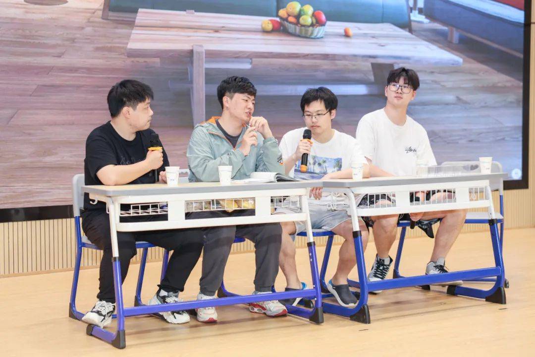 《网恋需谨慎》经济与管理学院《看山海》建筑工程学院《面具之下》