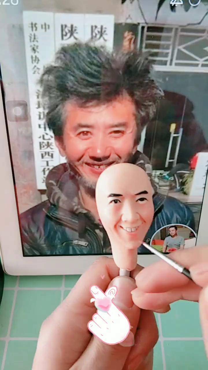 【西安书院门扇子哥】同位手艺人,而我们确没有您那样豁达.
