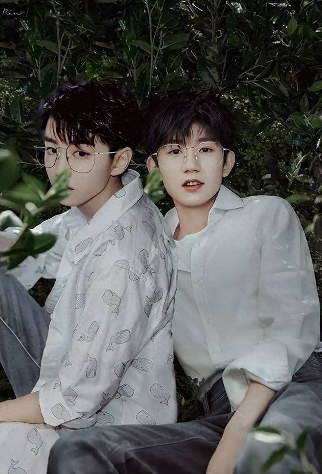 单飞7年的tfboys现状:王源王俊凯混综艺,易烊千玺斩获百亿票房