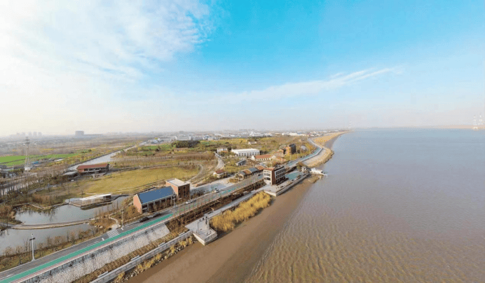 2021年,海门结合沿江景观带打造的契机,在长江沿岸青龙港绿地划出1.