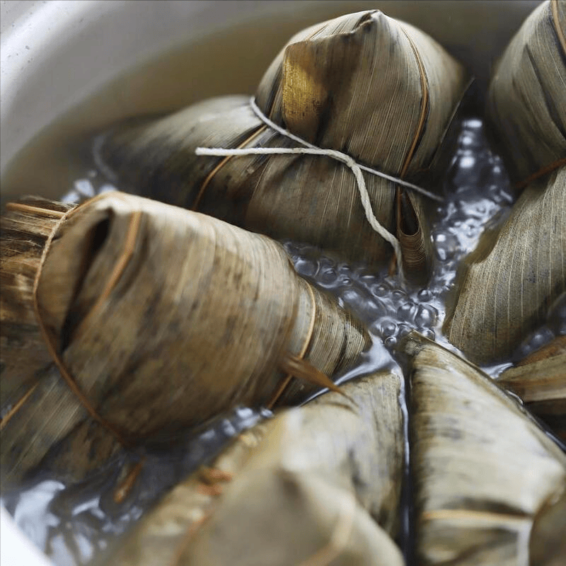 煮粽子,只懂加水是外行,再多放2样,更香甜更软糯,不夹生