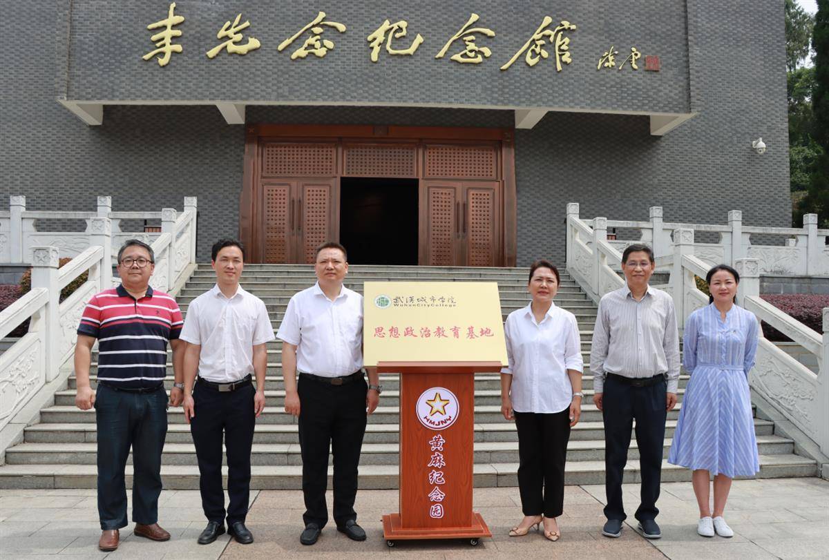 🌸中国文明网 【管家婆一码一肖资料大全】_奎屯：绿树鲜花绘就城市“高颜值”