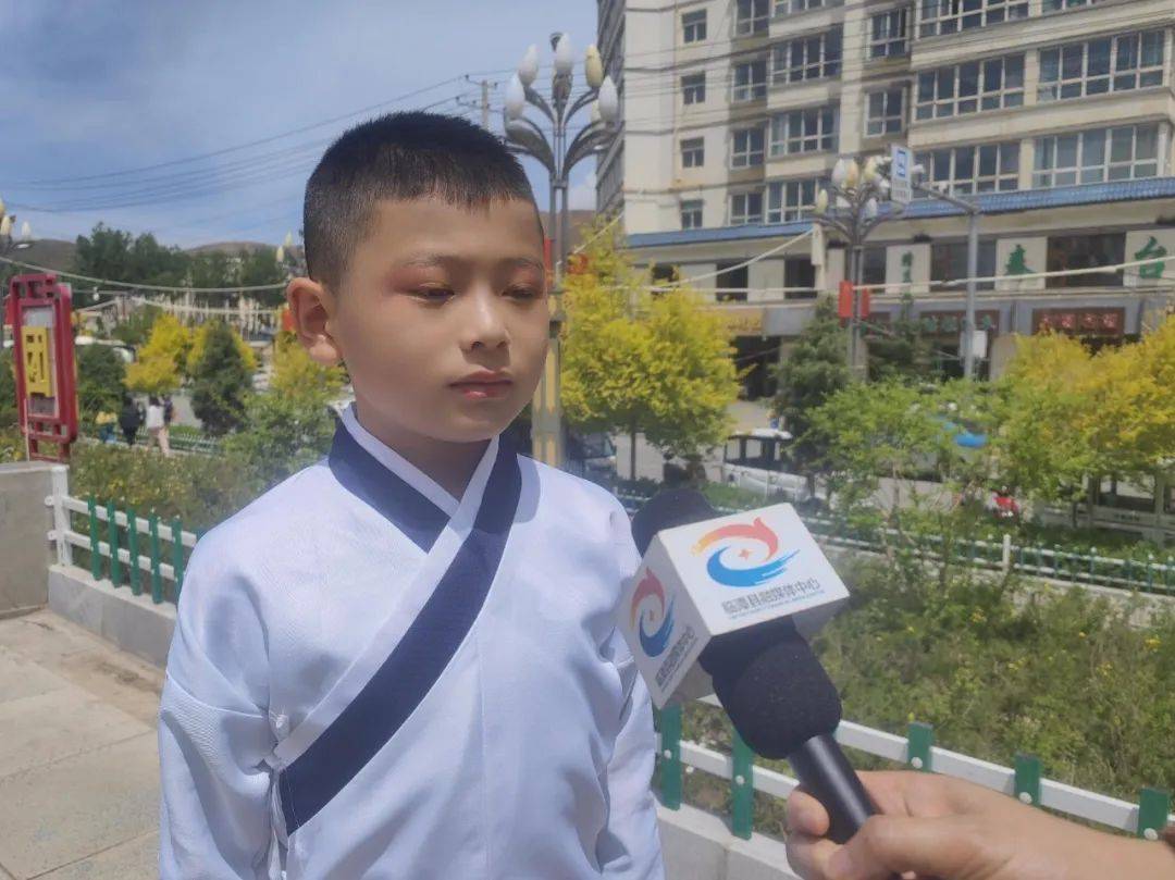 67临潭县举办"文润童心 艺启成长"庆"六一"少儿节目汇演