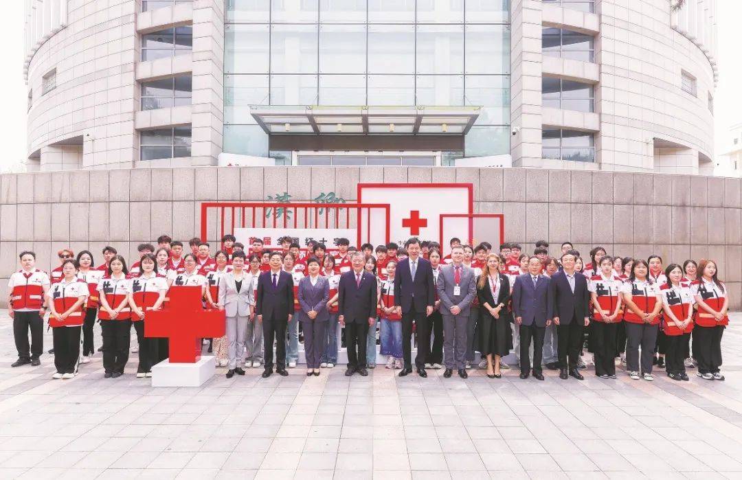 生命教育:救在身边 献在行动——首届全国红十字志愿服务项目大赛侧记