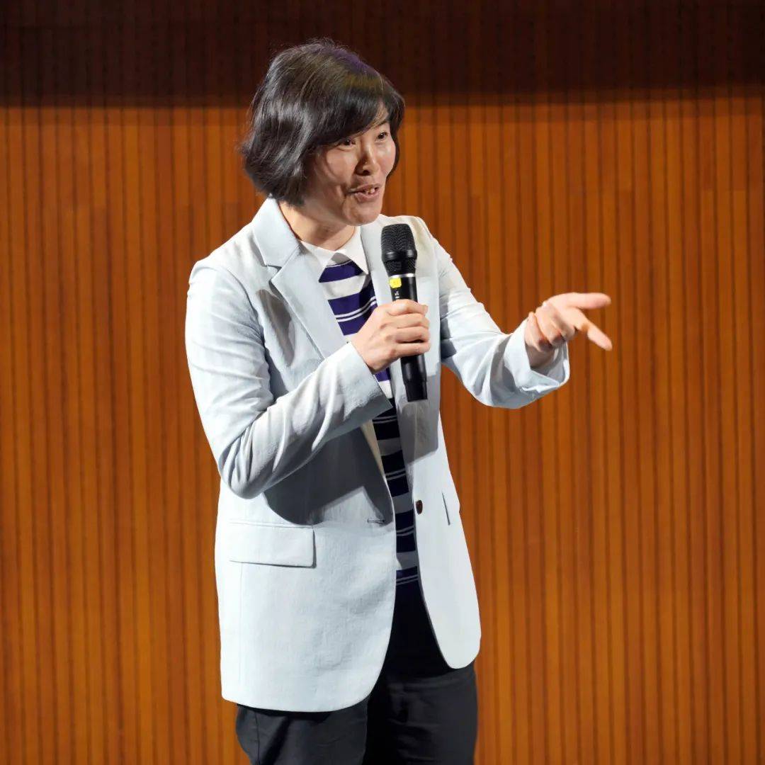 不愧是杨中学子,全程英文的"英语节"顺利闭幕!