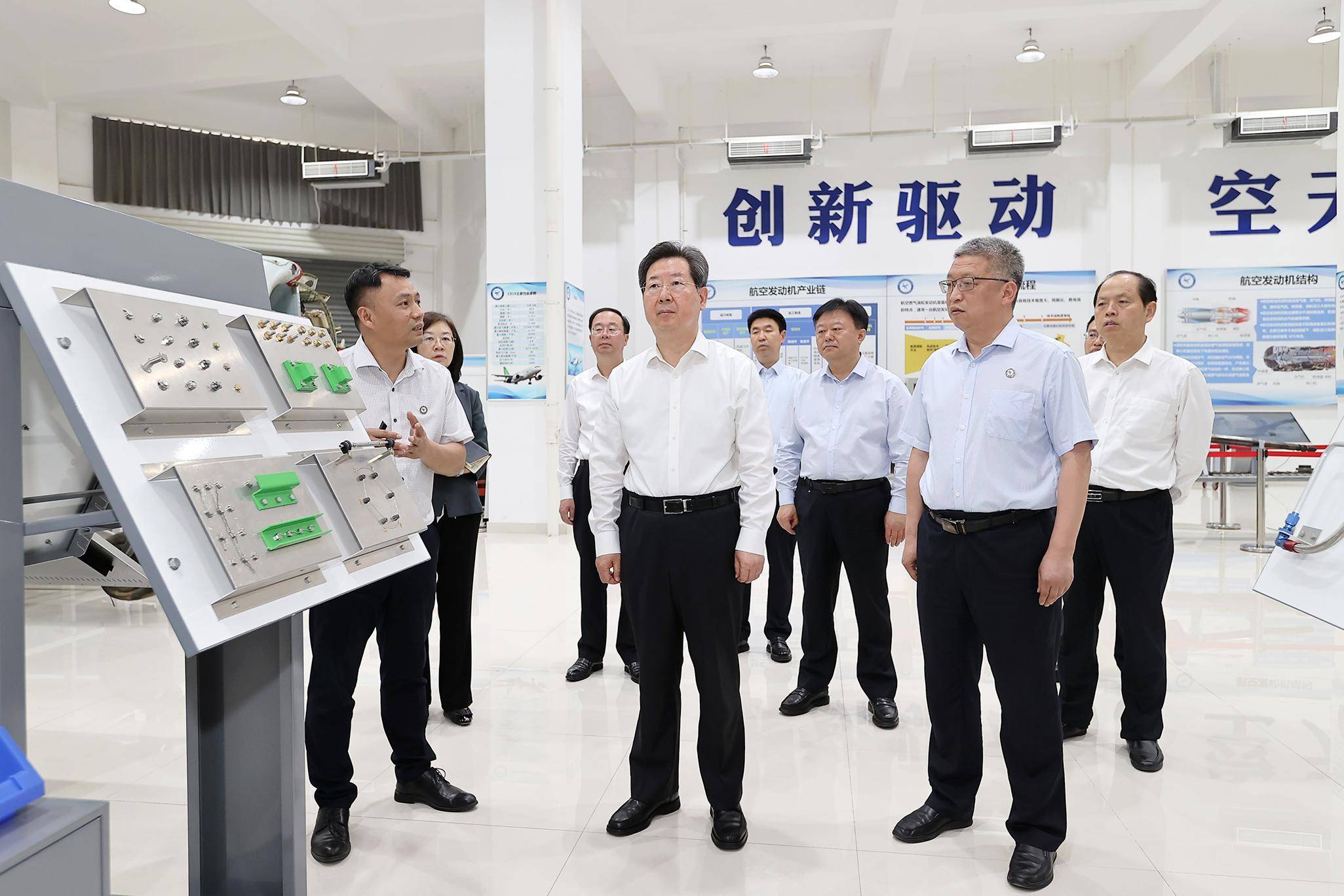 楼阳生到郑州航空工业管理学院,中原工学院调研