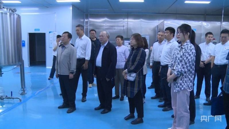 天津市宁河区:"暖企团"实地走访送服务