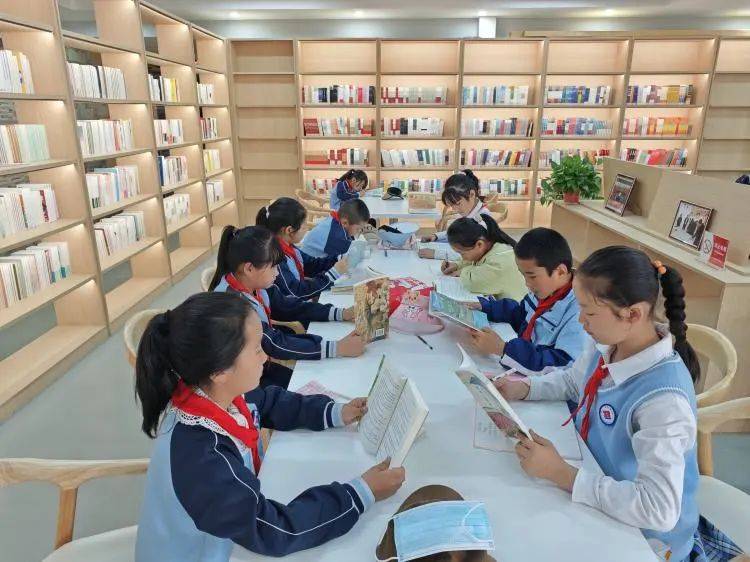 【魅力校园】富强巷小学"你读我读大家读"系列活动之"走进图书馆 书香