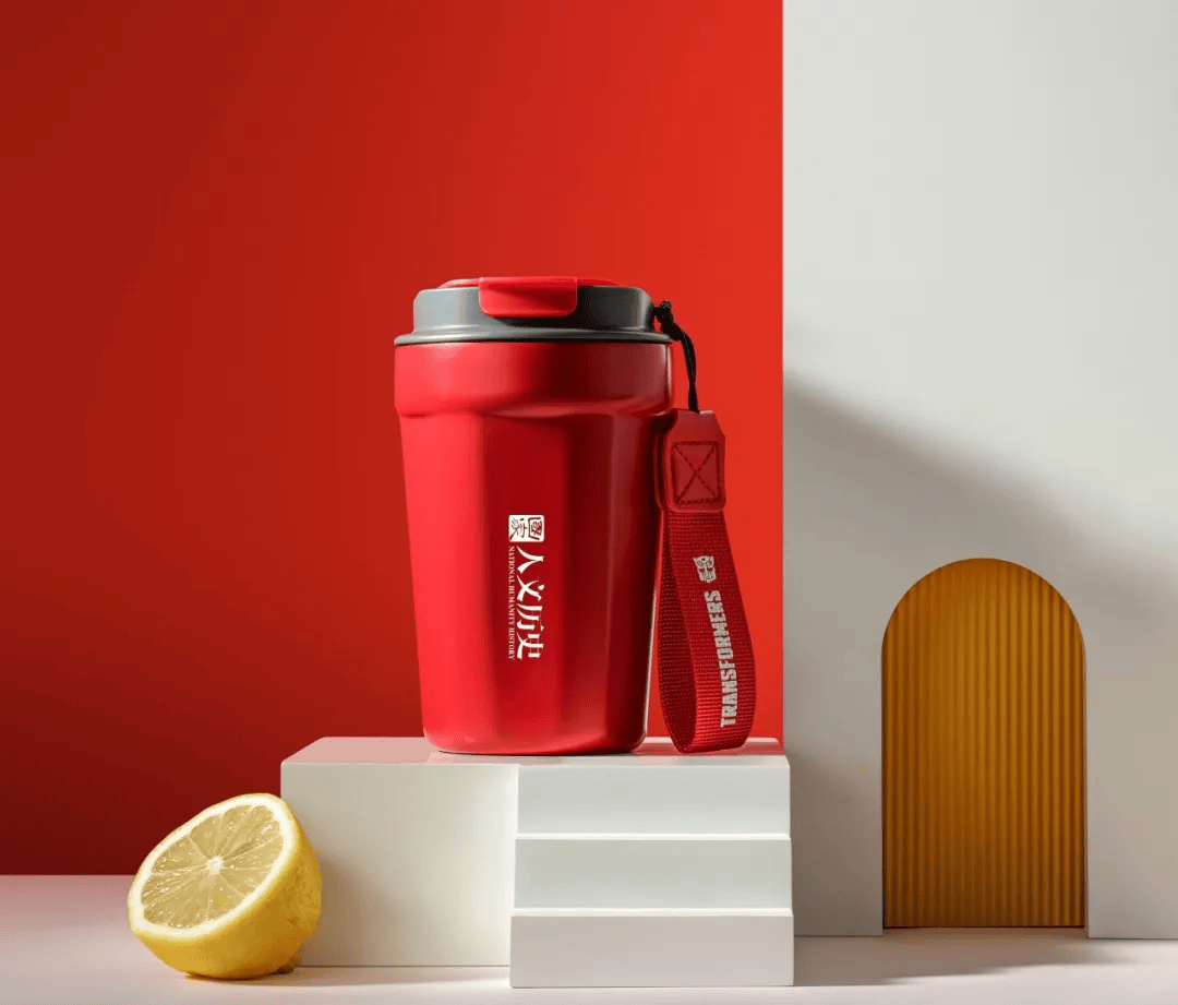 42岁郭晶晶现身英国,这一幕刷屏,网友:这才是中国骄傲