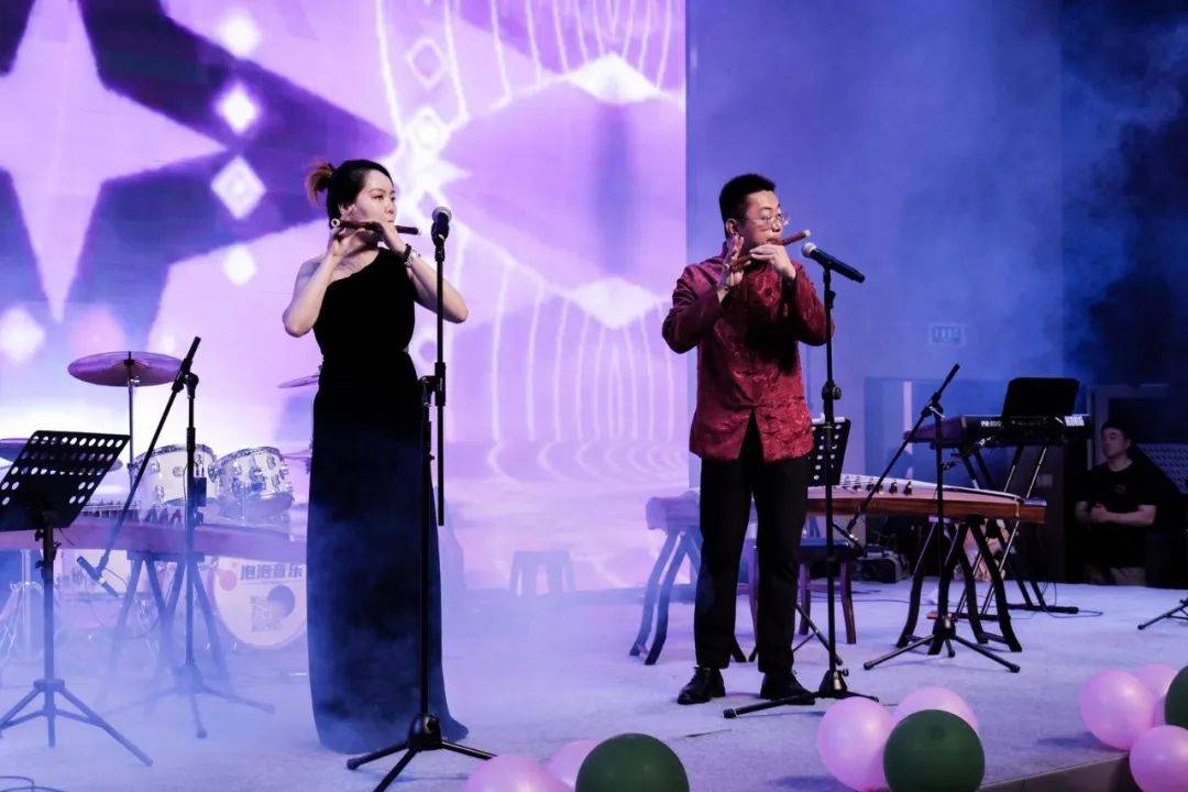 律动青春 梦想启航——成都七中万达学校举行高2021级音乐会