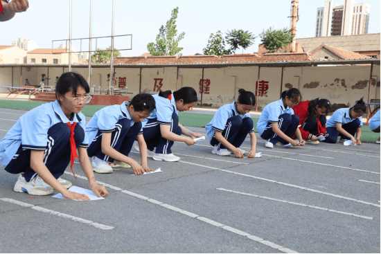 🌸重庆日报【7777888888管家婆中特】|健康中国｜小暑节气应该如何正确饮食？专家答疑  第2张