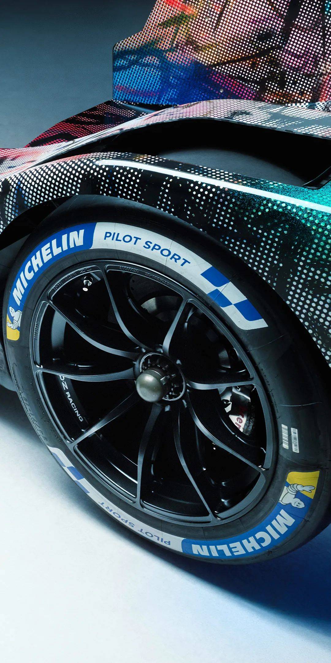 艺术家设计宝马混动v8,参加勒芒耐力赛!_搜狐汽车_搜狐网