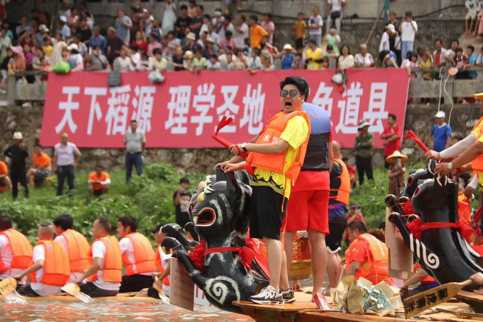 中国青年报:正版资料免费资料大全报刑大全-德州天衢新区考察团赴菏泽、济宁考察学习文化社区建设工作  第3张