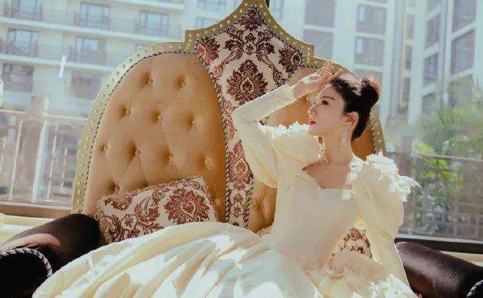 黄奕自认人生谷底是结婚:无论男女,都不要因年龄到了就仓促结婚