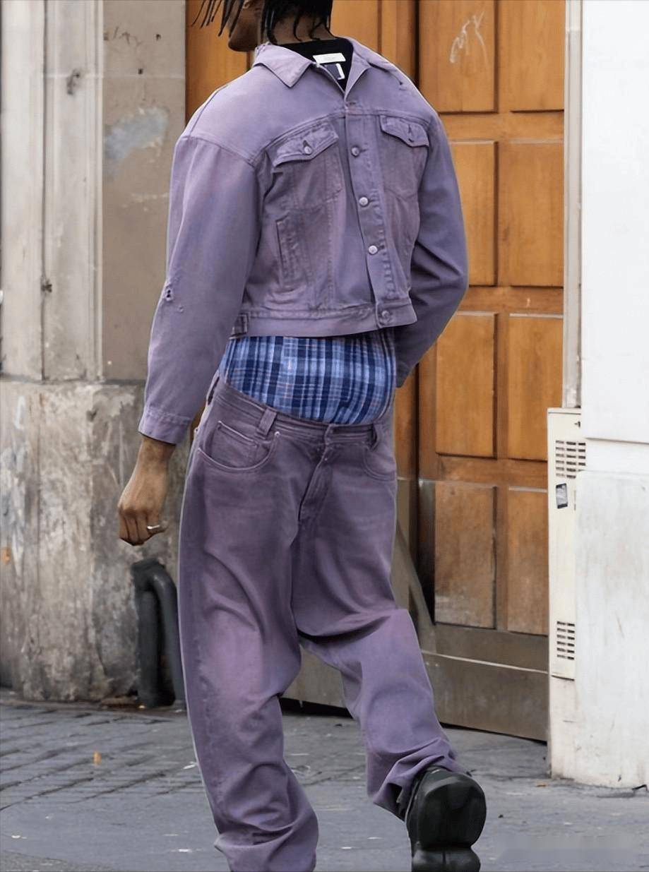 从"姨妈裙"到"矮人裤",越来越看不懂的病态审美_裤子_西海岸_大腿