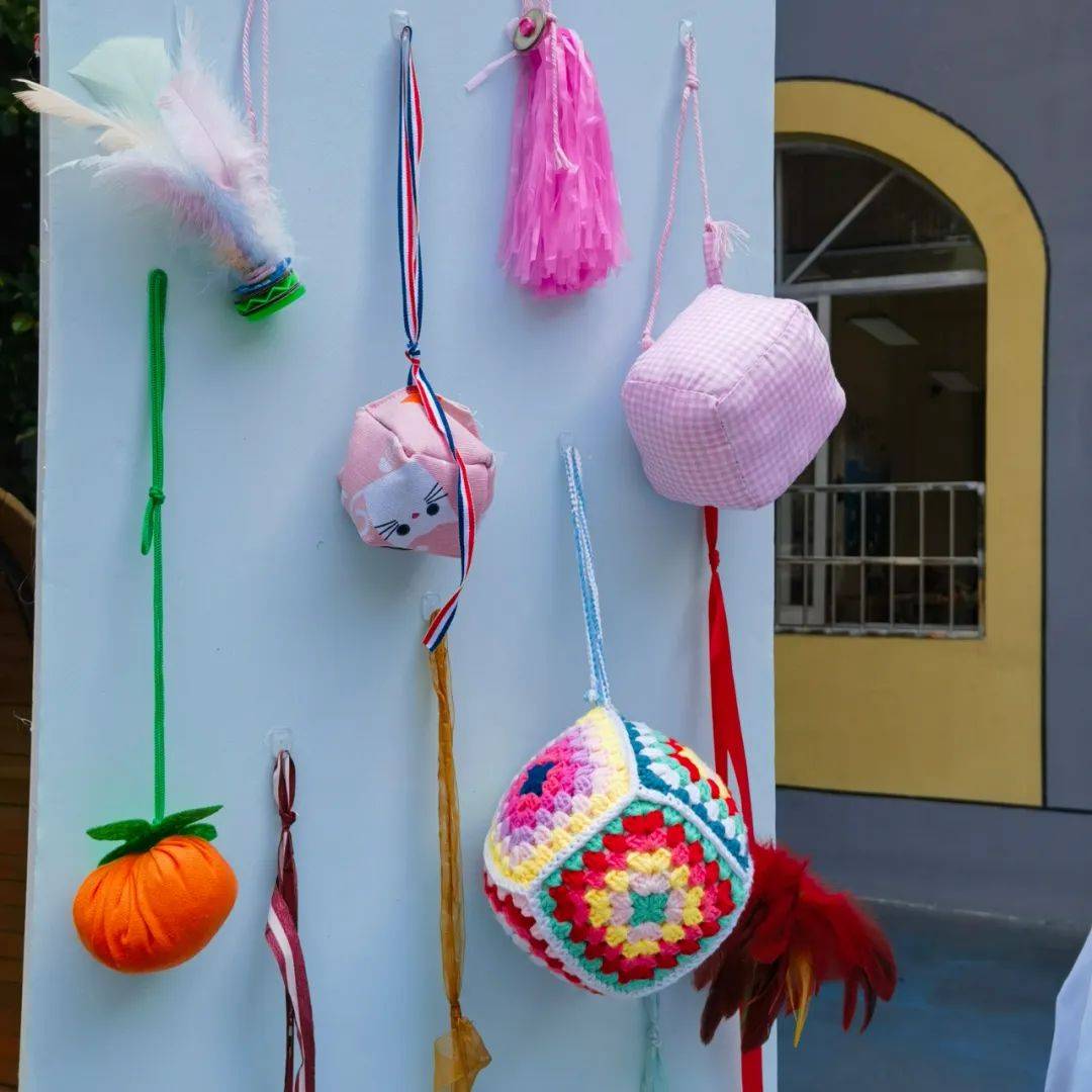 趣制玩具——彭山区机关幼儿园开展亲子自制"地域民间传统体育游戏"