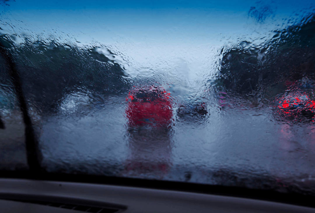 下暴雨图片风景图片