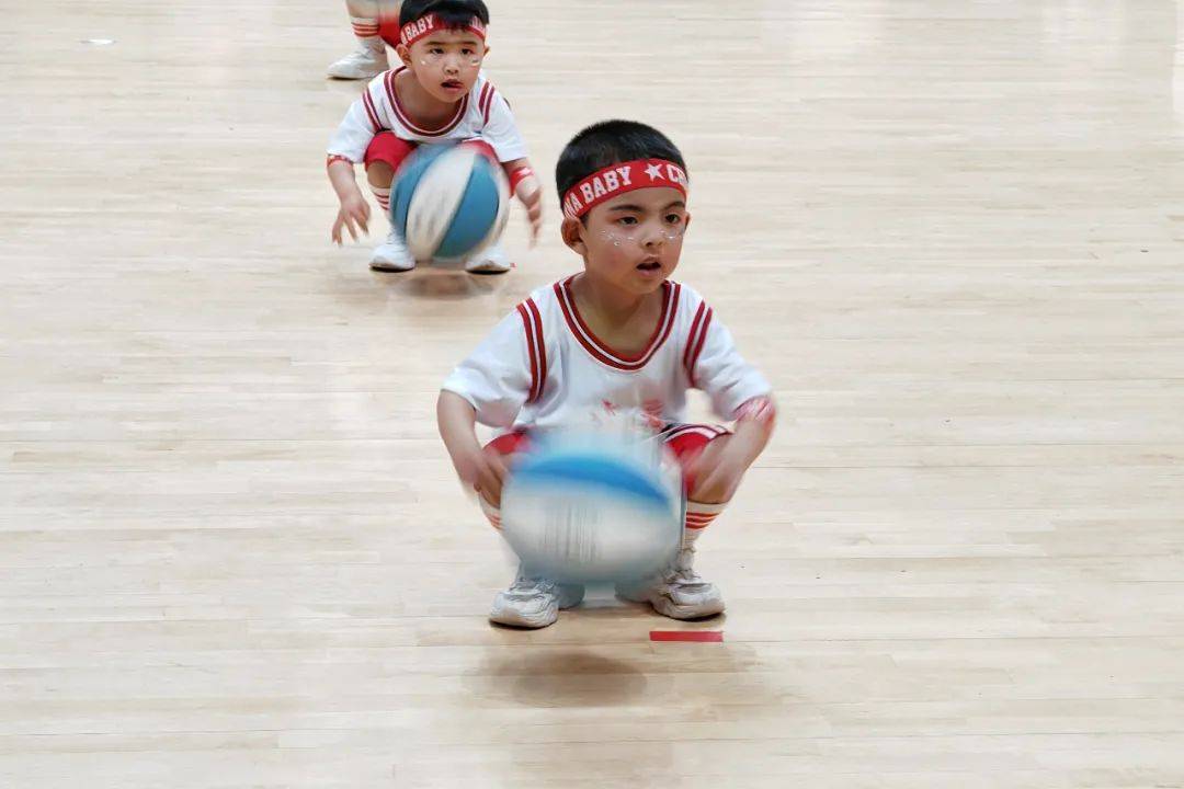鲁甸县第一幼儿园"花样篮球"庆"六一"