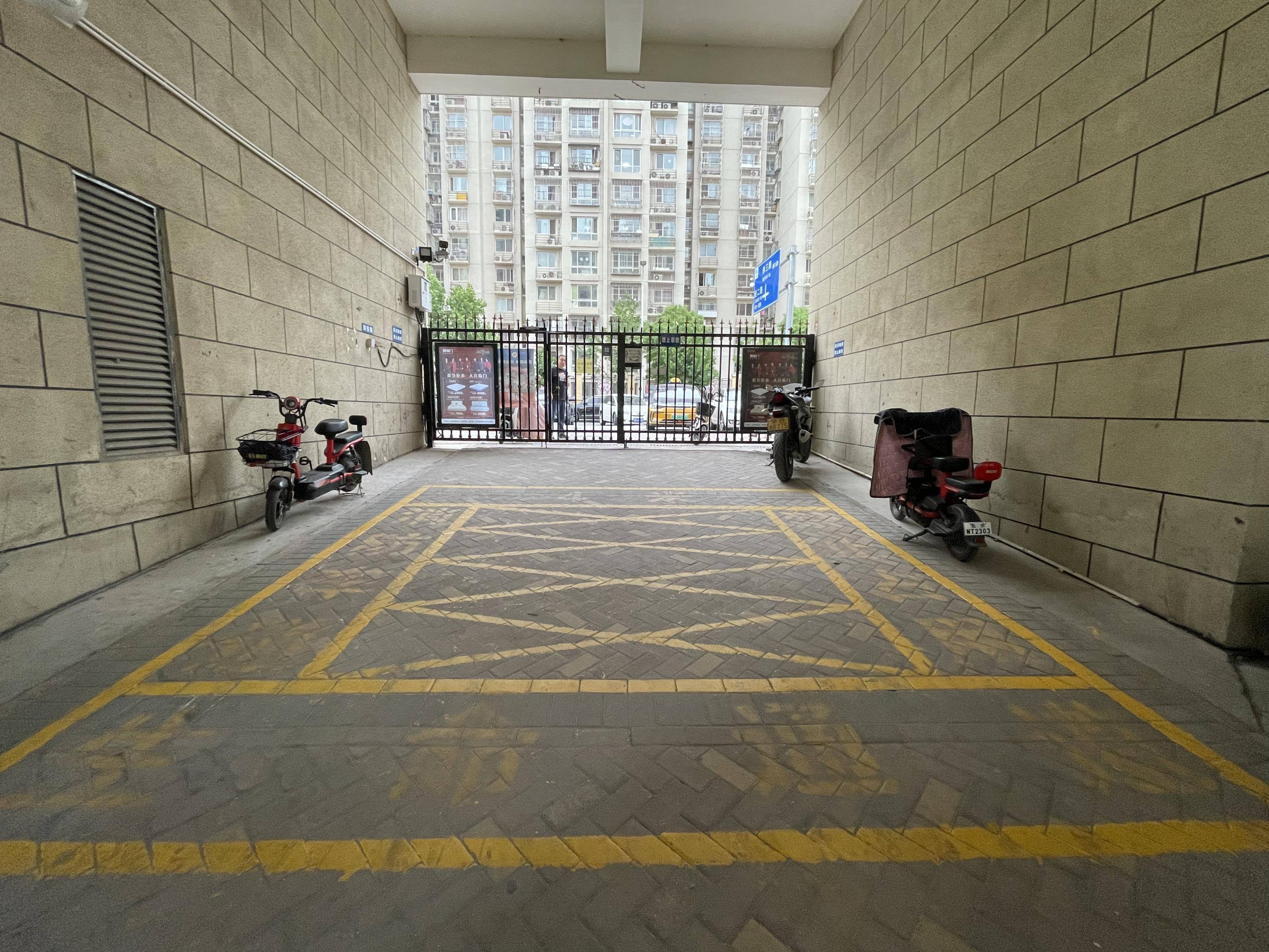 北京第二波次集中夜查,整改违规停放充电隐患2000处