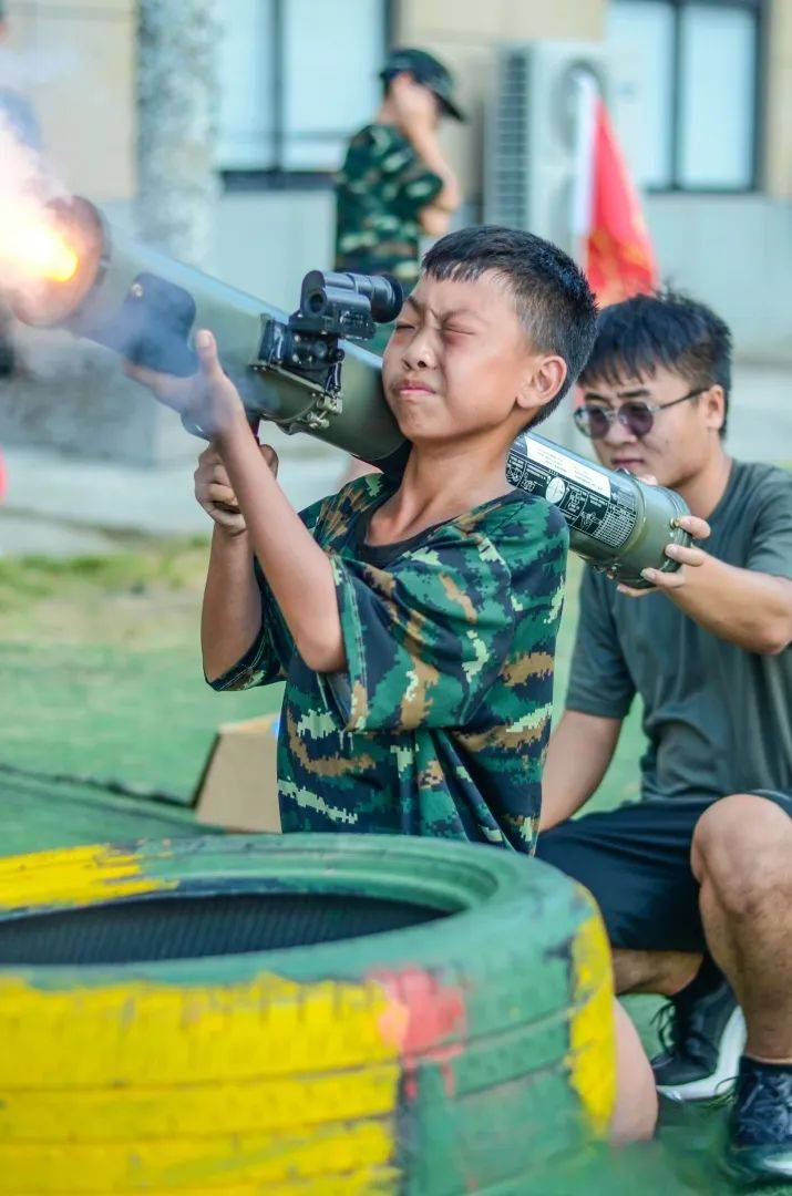 绑架夏令营 孩子图片